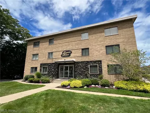 20312 Lorain Rd #204, Fairview Park, OH 44126