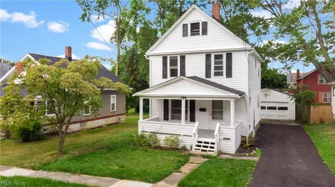 134 Summit St, Wadsworth, OH 44281