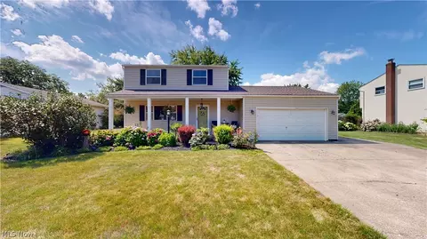 7652 Buchanan Ct, Mentor, OH 44060