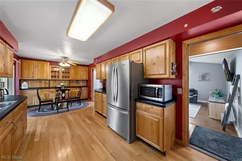 4051 Rollingview Dr, Seven Hills, OH 44131 photo 10