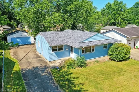 1429 Southern Blvd NW, Warren, OH 44485