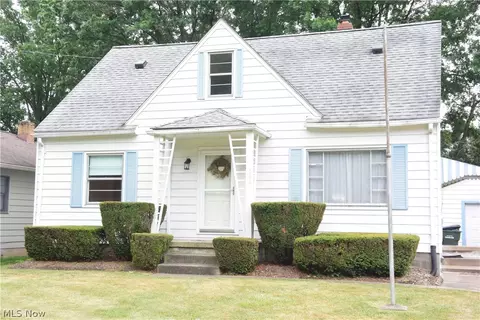 266 Lincoln Ave, Cuyahoga Falls, OH 44221