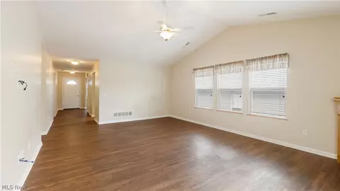 3956 Marsh Creek Ln, Rootstown, OH 44272 photo 9