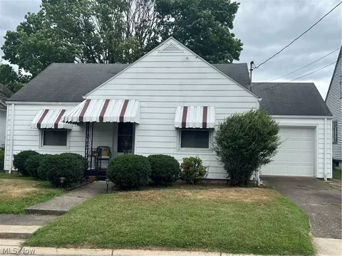 1011 30th St, Parkersburg, WV 26101