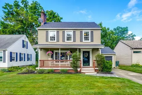 2370 18th St, Cuyahoga Falls, OH 44223