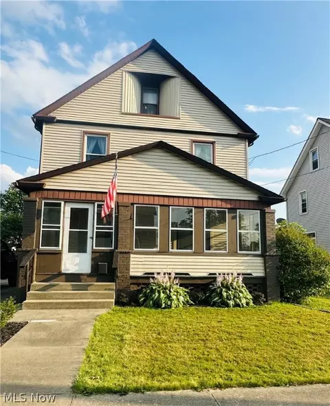103 E Howard St, Girard, OH 44420