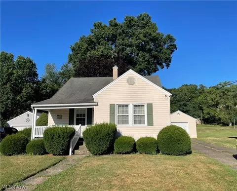 506 Cross St, Newcomerstown, OH 43832