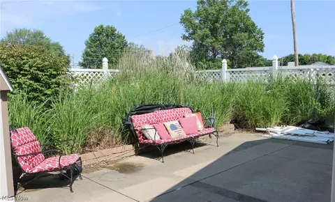 Exterior - 1701 Tower Blvd, Lorain, OH 44053 photo 3 of 4