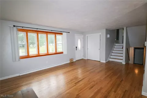 Living - 1701 Tower Blvd, Lorain, OH 44053 photo 1 of 3