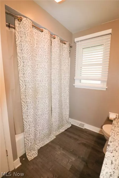 Bath - 1701 Tower Blvd, Lorain, OH 44053 photo 2 of 3
