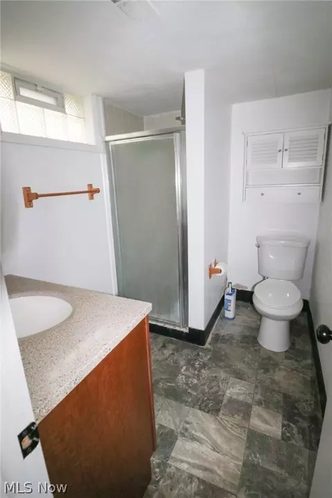 Bath - 1701 Tower Blvd, Lorain, OH 44053 photo 3 of 3