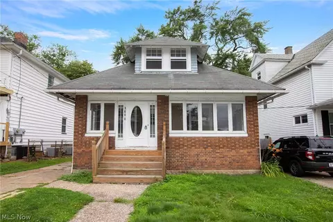 1330-1332 Bonnieview Ave, Lakewood, OH 44107