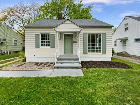 229 Adams Ave, Cuyahoga Falls, OH 44221
