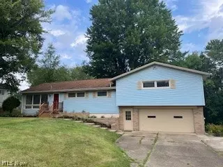 611 39th St SW, Canton, OH 44706