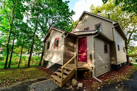 6031 Runkle Ave, Ashtabula, OH 44004 photo 3
