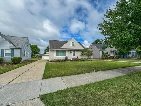 1670 Mayfair Blvd, Cleveland, OH 44124