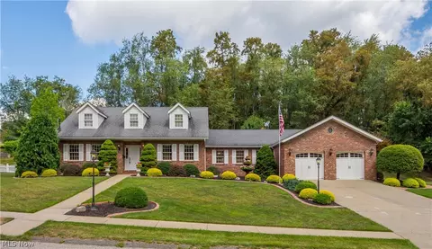 4037 Bright Way St, Weirton, WV 26062
