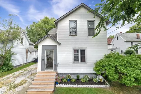 2112 Hurley Ave, Cleveland, OH 44109