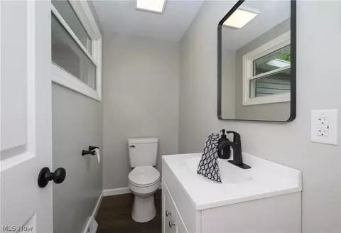 Bath - 4855 4th NW, Canton, OH 44708 photo 1 of 3
