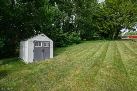 Exterior - 4855 4th NW, Canton, OH 44708 photo 7 of 9