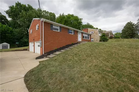 Exterior - 4855 4th NW, Canton, OH 44708 photo 2 of 9