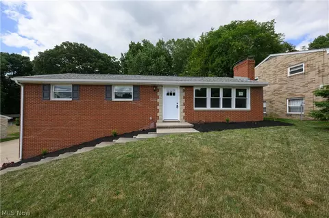 4855 4th NW, Canton, OH 44708