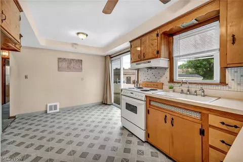 3954 E 365th St E, Willoughby, OH 44094 photo 10