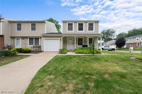 7415 S Chestnut Commons Dr, Mentor, OH 44060