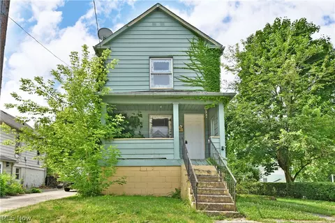 147 Bright Ave, Campbell, OH 44405
