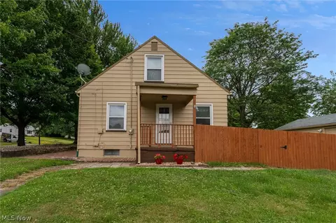 Exterior - 7430 Westview Dr, Boardman, OH 44512 photo 3 of 3
