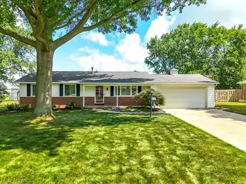 206 Stebbins Dr, Creston, OH 44217