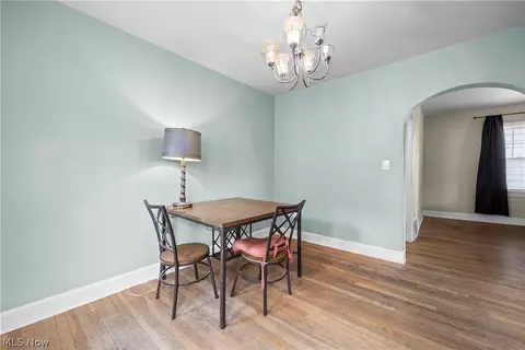 Dining - 146 Baker St, Berea, OH 44017 photo 3 of 3