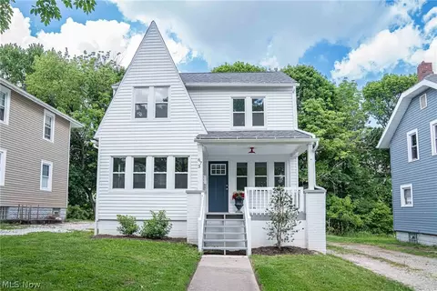 673 Lakemont Ave, Akron, OH 44314
