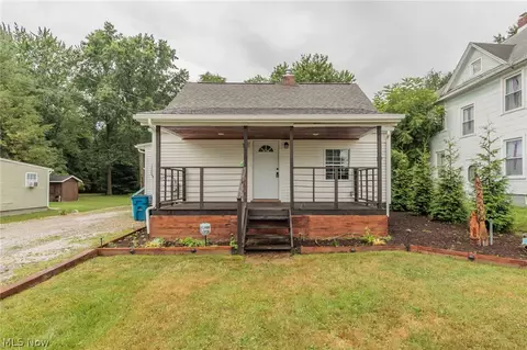 632 Sunnyside St SW, Hartville, OH 44632
