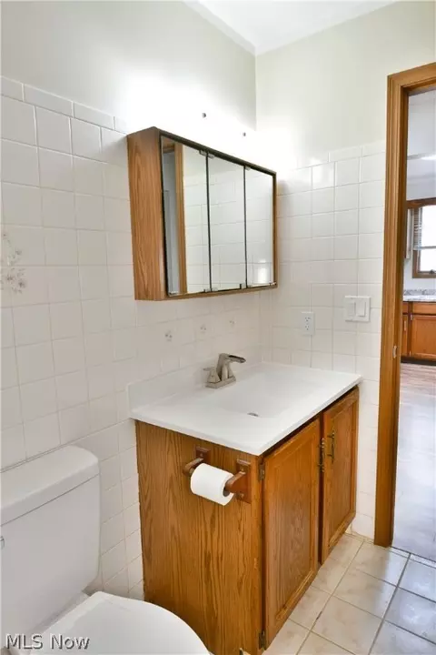 Bath - 7357 Eisenhower Dr #1, Boardman, OH 44512 photo 4 of 4