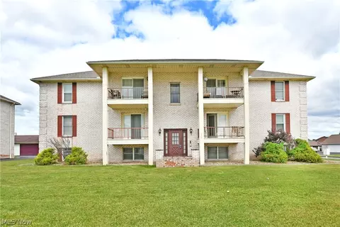 7357 Eisenhower Dr #1, Boardman, OH 44512