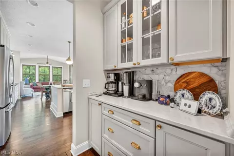 2208 Norton Pl, Avon, OH 44011 photo 9