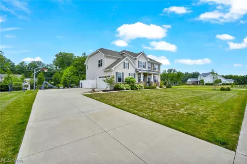 2208 Norton Pl, Avon, OH 44011 photo 2