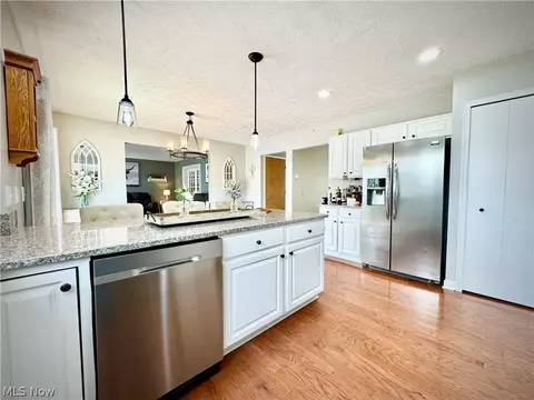 Kitchen - 4806 Kelly Ave, Rootstown, OH 44272 photo 2 of 2