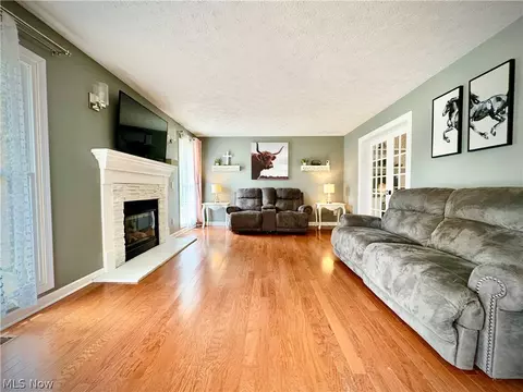 Living - 4806 Kelly Ave, Rootstown, OH 44272 photo 2 of 3