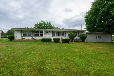 8580 Milmont St NW, Massillon, OH 44646