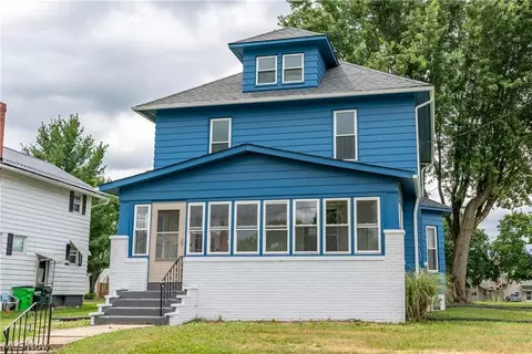 260 3rd St NE, Carrollton, OH 44615