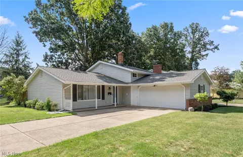 4345 Danberry Dr, North Olmsted, OH 44070