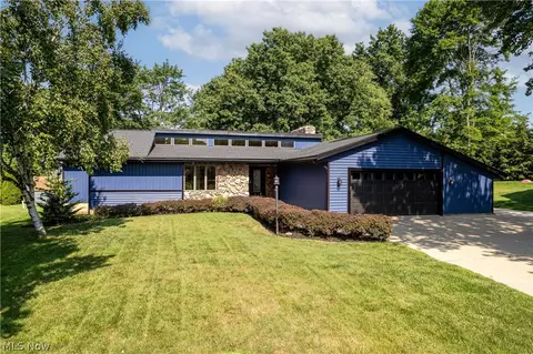 538 Charles Ct, Wadsworth, OH 44281