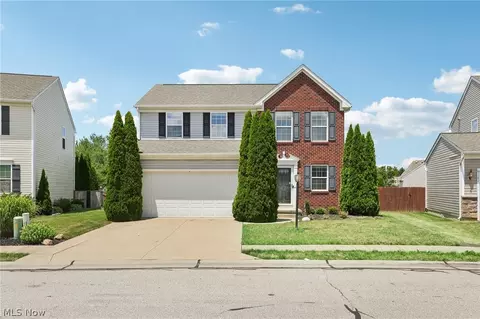 9178 Stonegate Cir, North Ridgeville, OH 44039