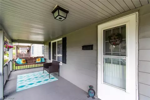 491 Maplewood Ave, Struthers, OH 44471 photo 2