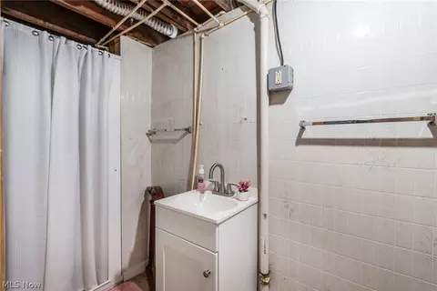 491 Maplewood Ave, Struthers, OH 44471 photo 28