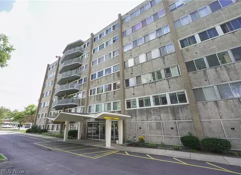 6640 Pearl Rd #503, Parma Heights, OH 44130