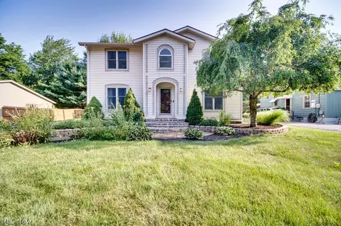 5071 French Creek Rd, Sheffield Village, OH 44054