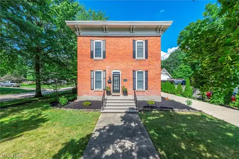318 Courtland St, Wellington, OH 44090